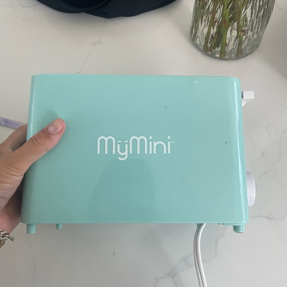 Mini One-Slice Toaster - Picture 1 of 5